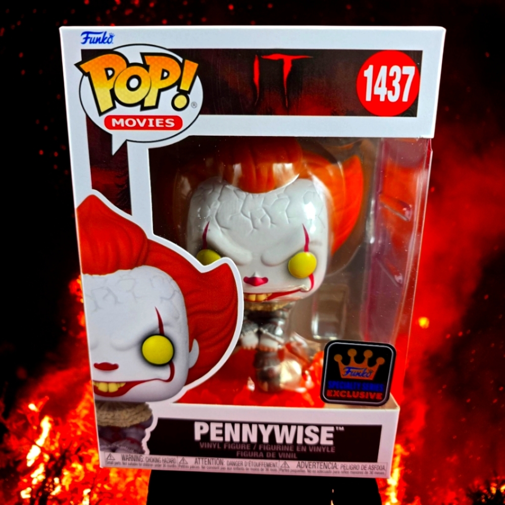 Pennywise specialty series funko # 1437 (nib) With Pop Protector